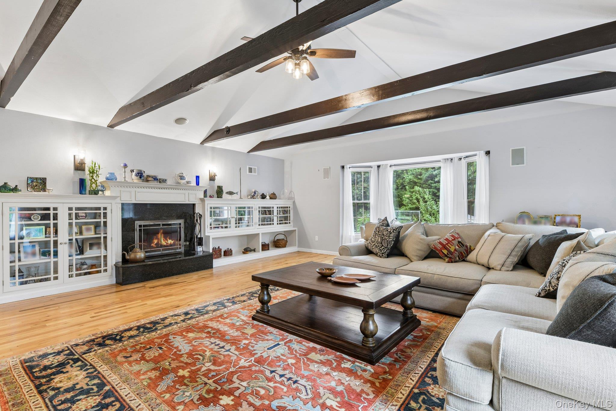 6 Pebble Hill Court Property Photo 3