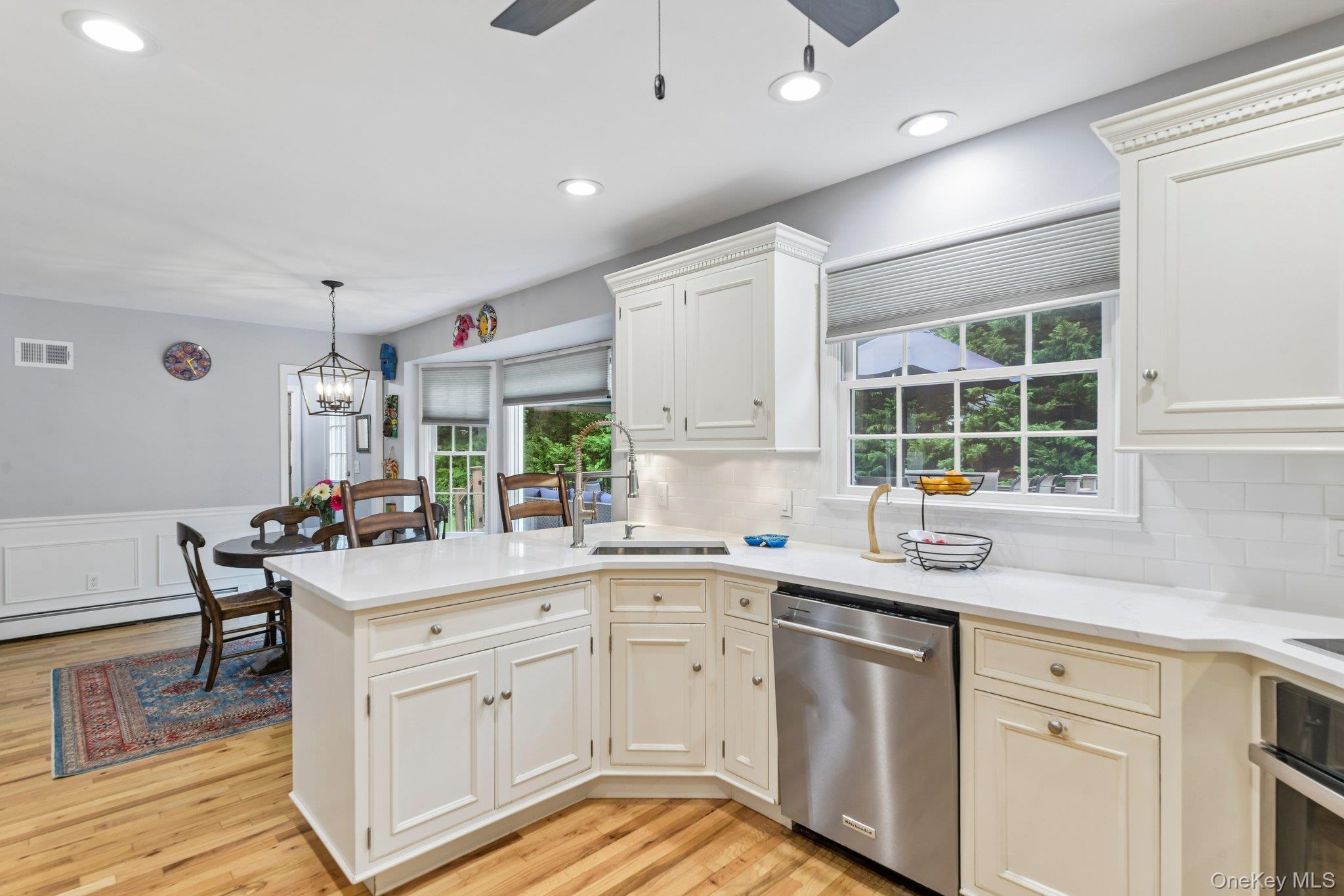 6 Pebble Hill Court Property Photo 8