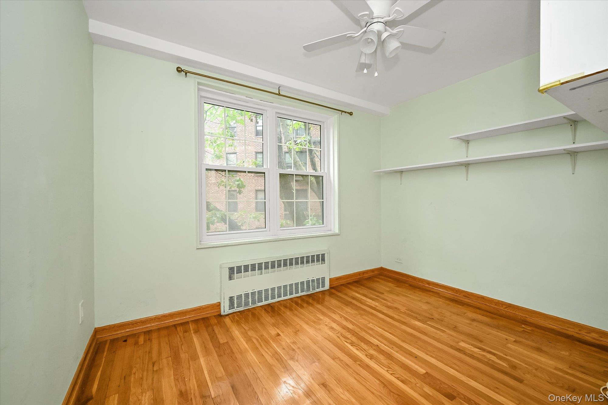 140-18 Burden Crescent 411 Property Photo 6