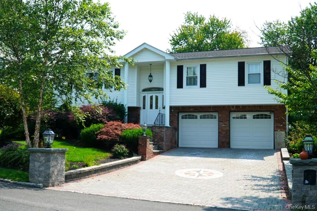19 Pittsford Way Property Photo 1