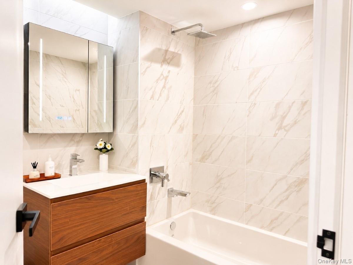 144-49 Northern Boulevard 722 Property Photo 4
