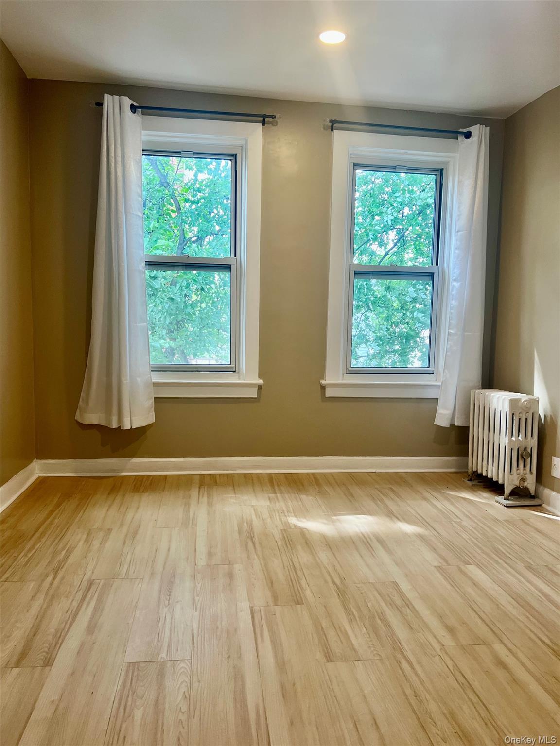 4218 66th Street Property Photo 2