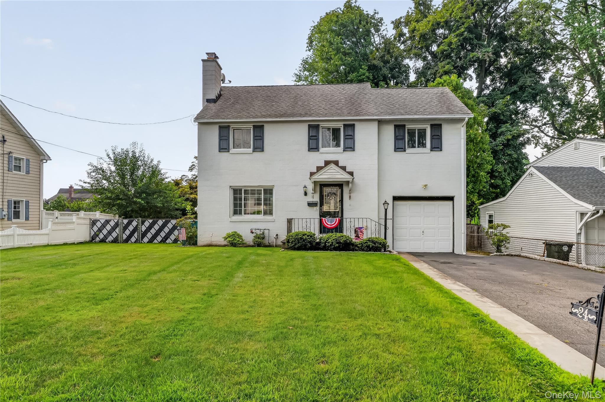 24 Quintard Drive Property Photo 1