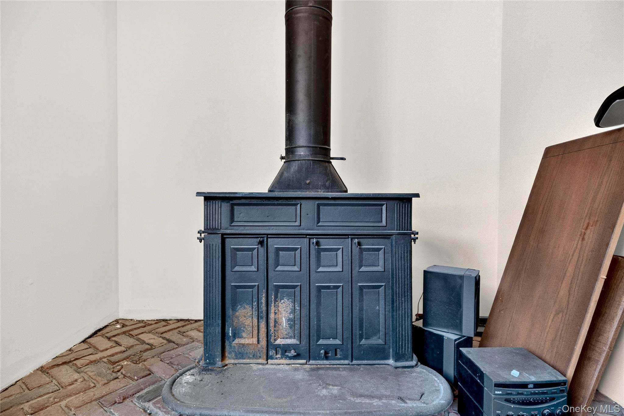 24 Richard Court Bldg 2 Property Photo 10