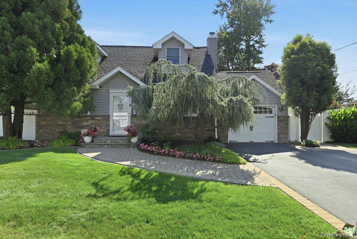 151 New York Avenue Property Photo 1
