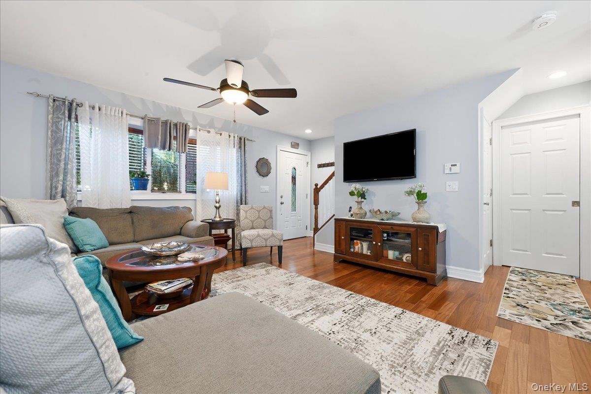 151 New York Avenue Property Photo 8