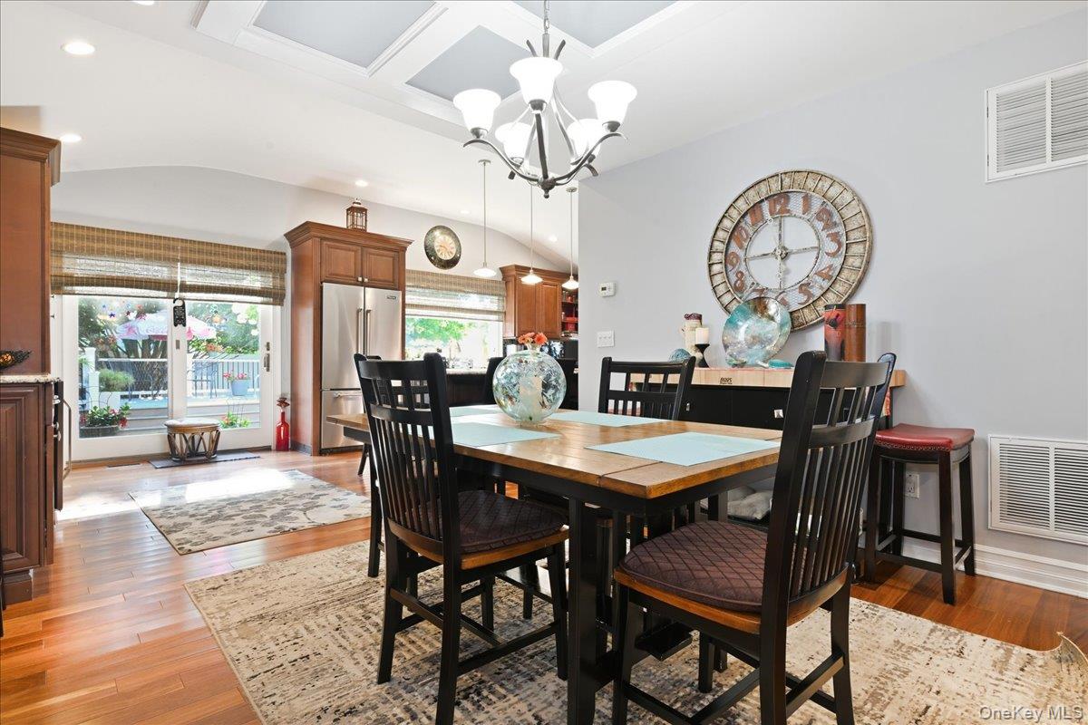 151 New York Avenue Property Photo 9