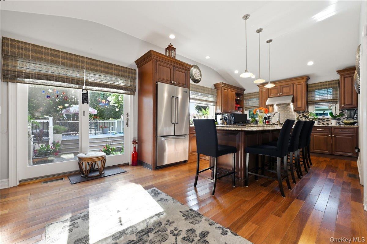 151 New York Avenue Property Photo 11