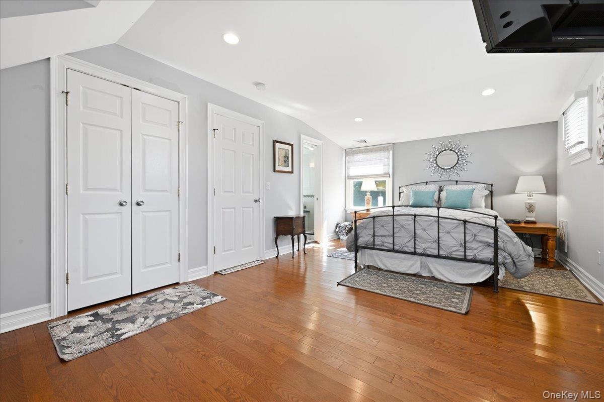151 New York Avenue Property Photo 24