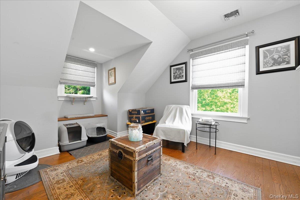 151 New York Avenue Property Photo 28