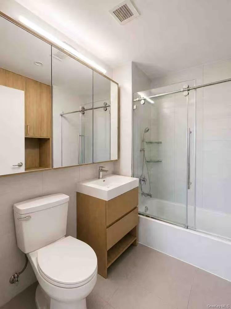 131-02b 40th Road 4u Property Photo 11