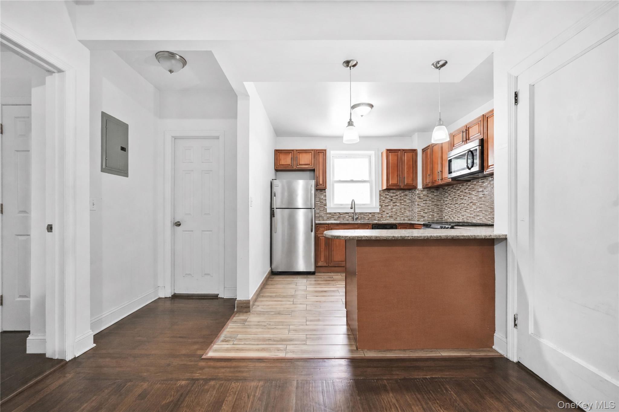 73-35 Myrtle Avenue Property Photo 14