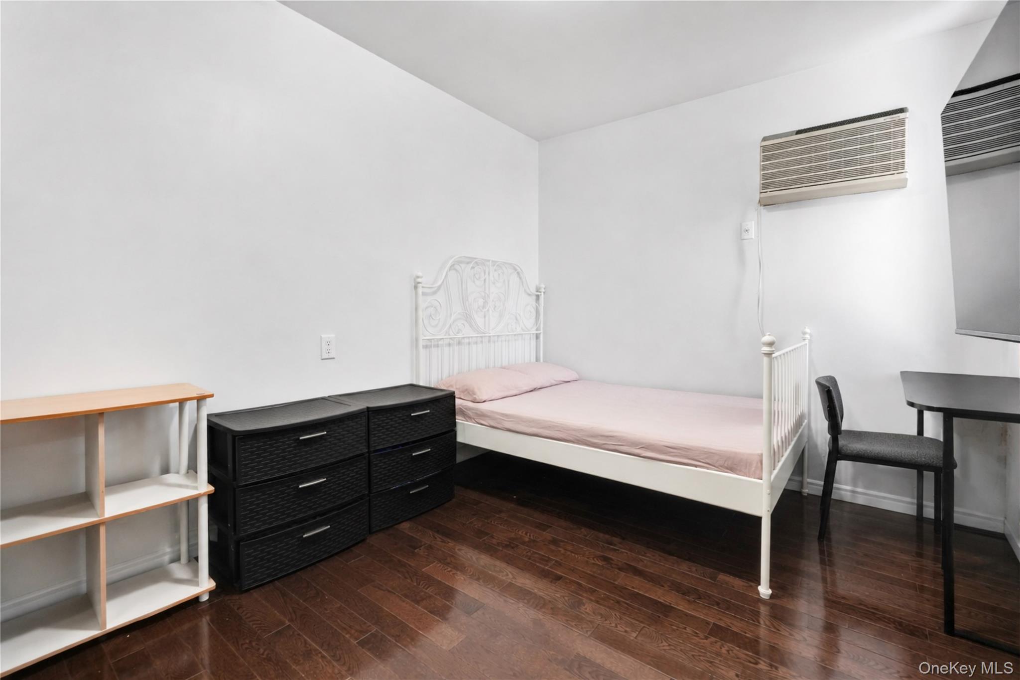 73-35 Myrtle Avenue Property Photo 16