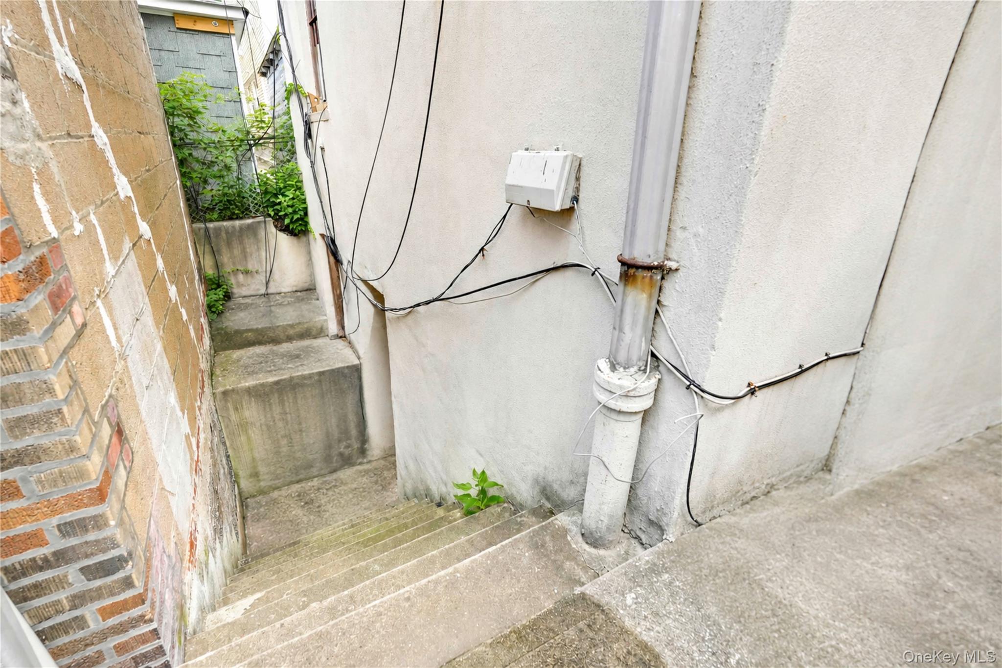 73-35 Myrtle Avenue Property Photo 20