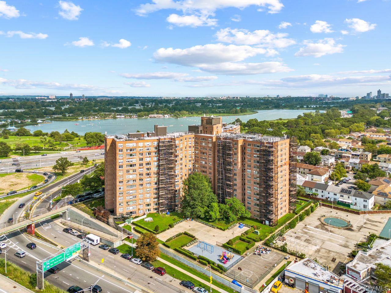 61-20 Grand Central Parkway A1508 Property Photo 2