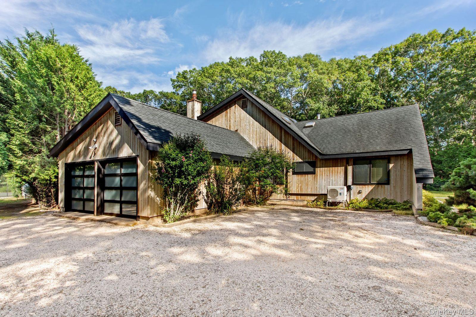 6 Strathmore Court Property Photo 2