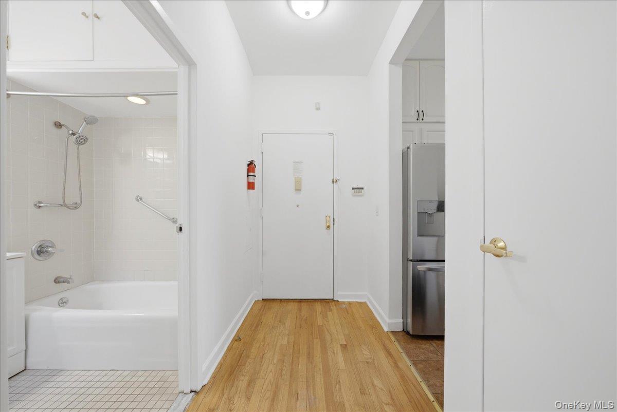 51 W 106th Street 5d Property Photo 7