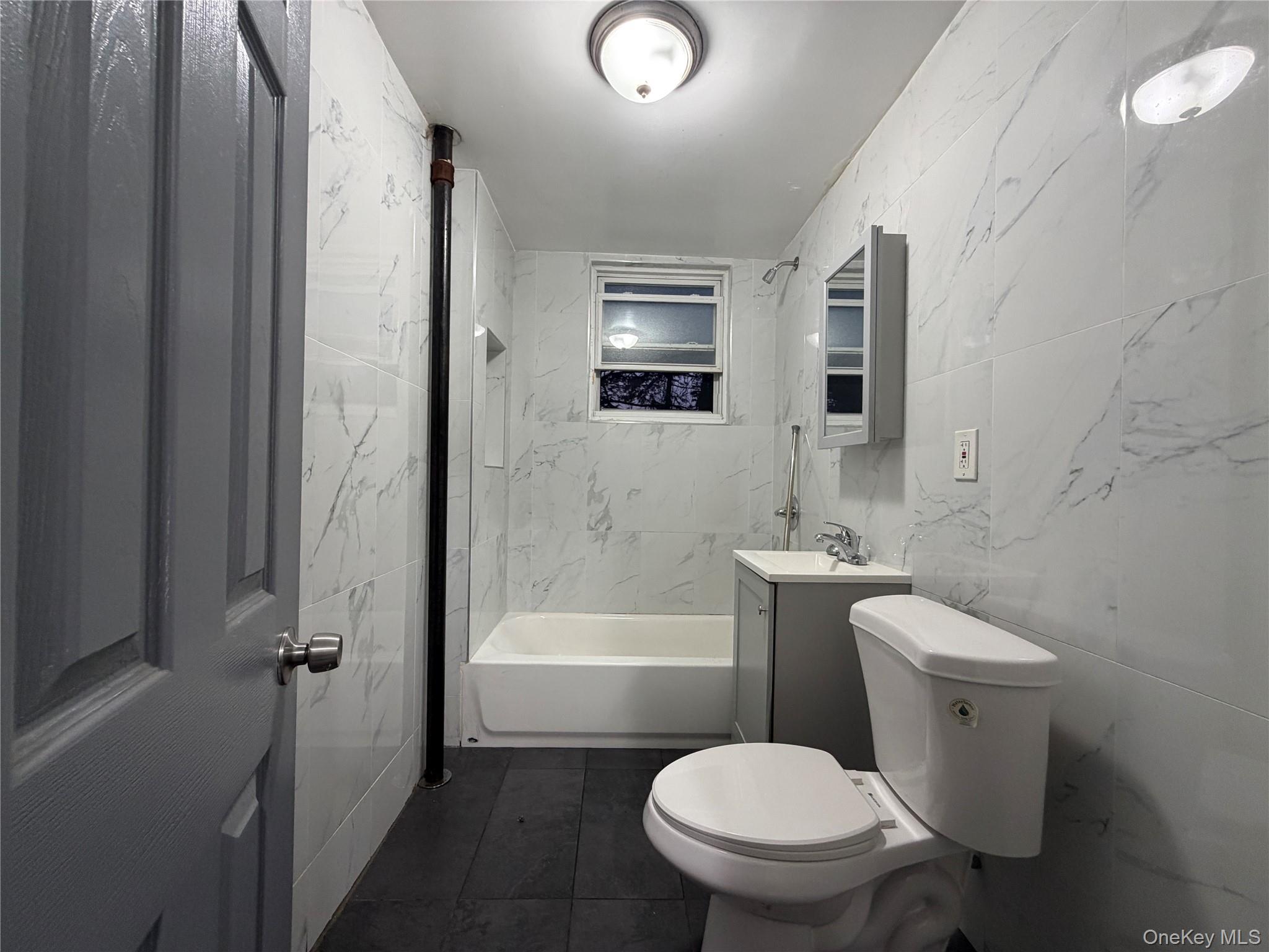 4451 Matilda Avenue Property Photo 5