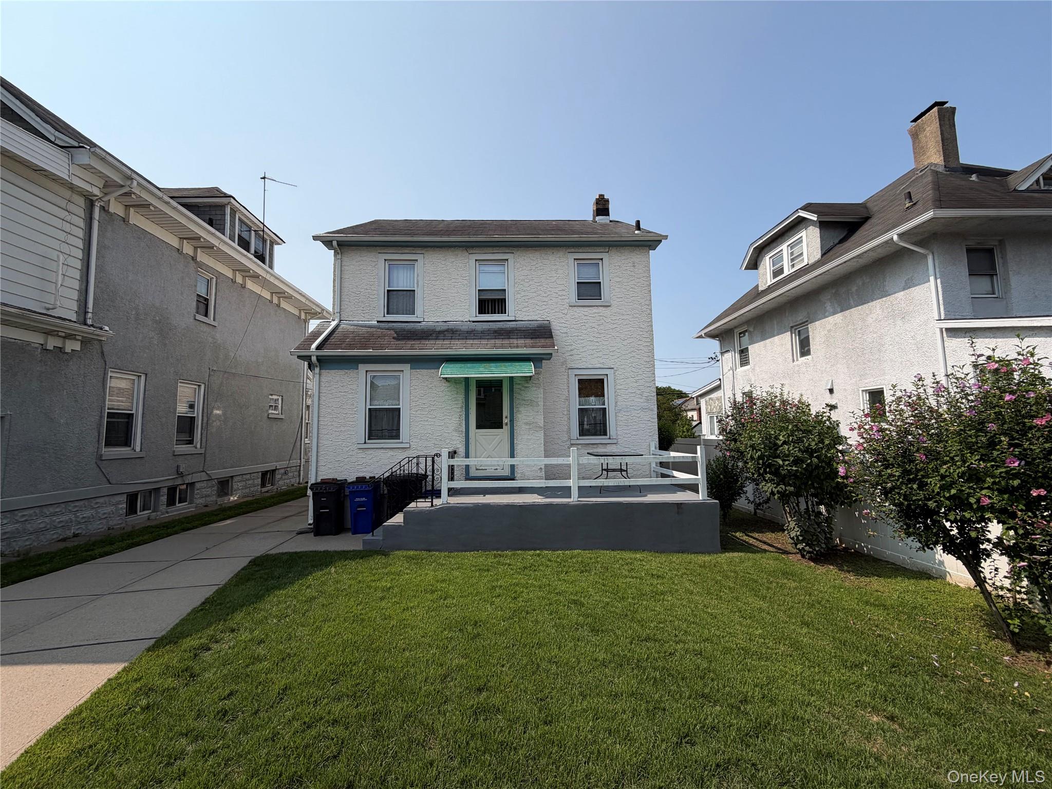22015 101st Avenue Property Photo 2