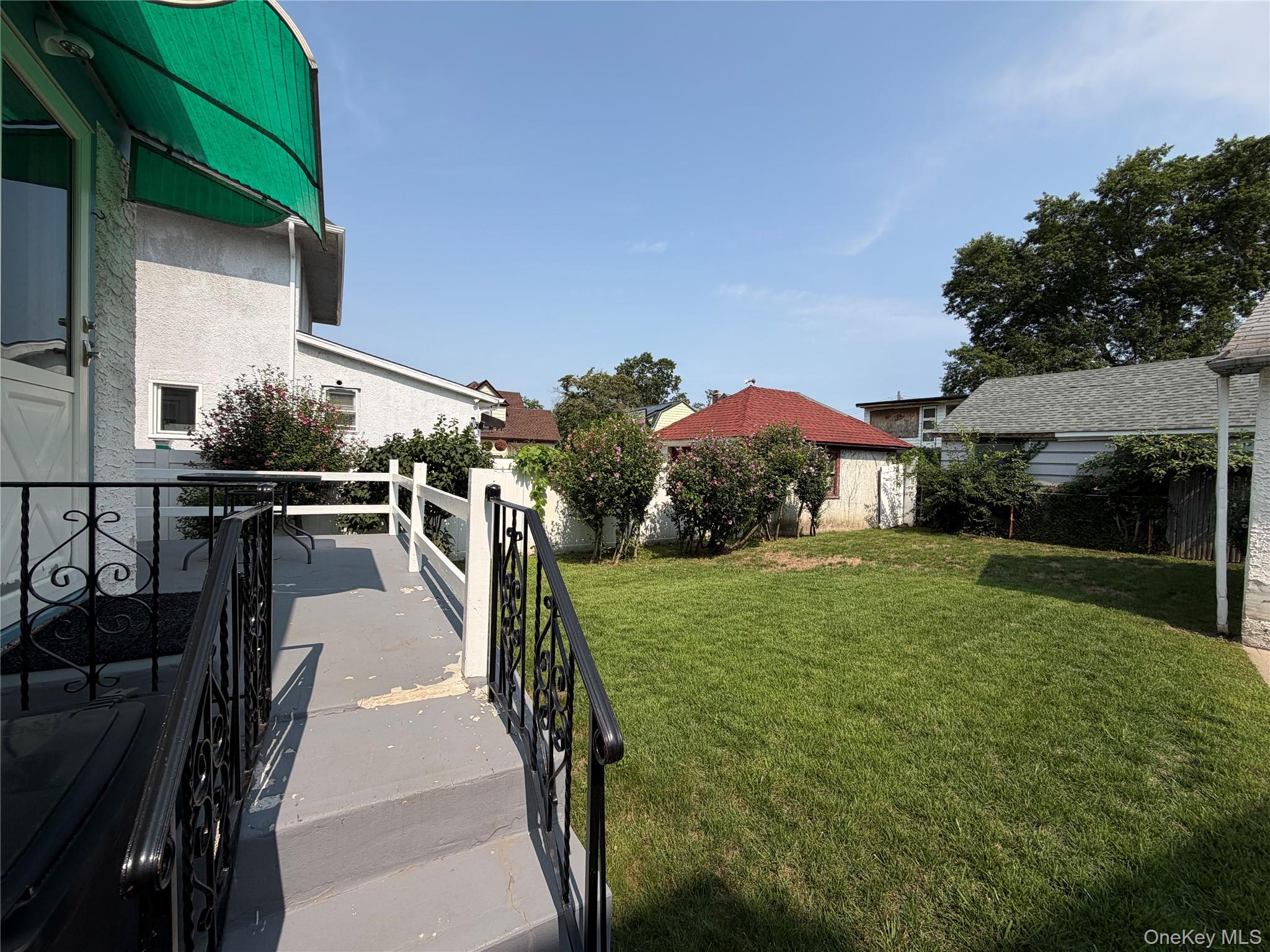 22015 101st Avenue Property Photo 3