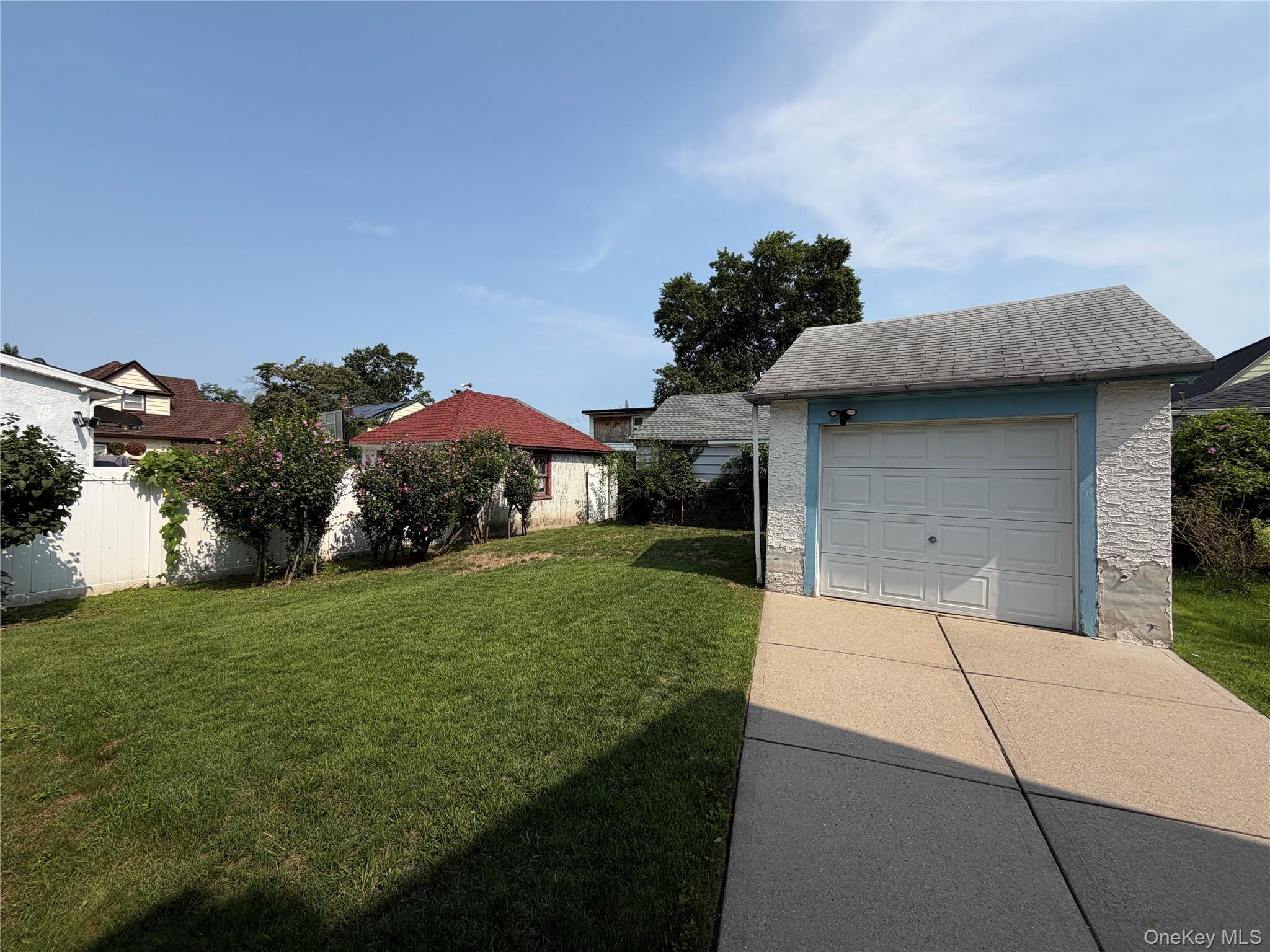 22015 101st Avenue Property Photo 4