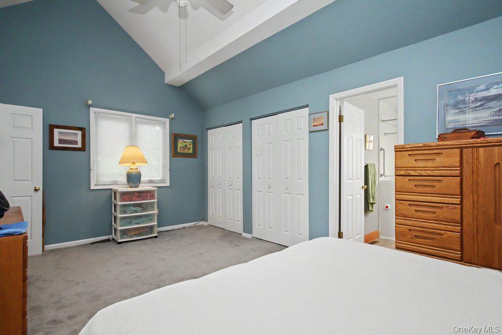 137 Fields Lane Property Photo 16