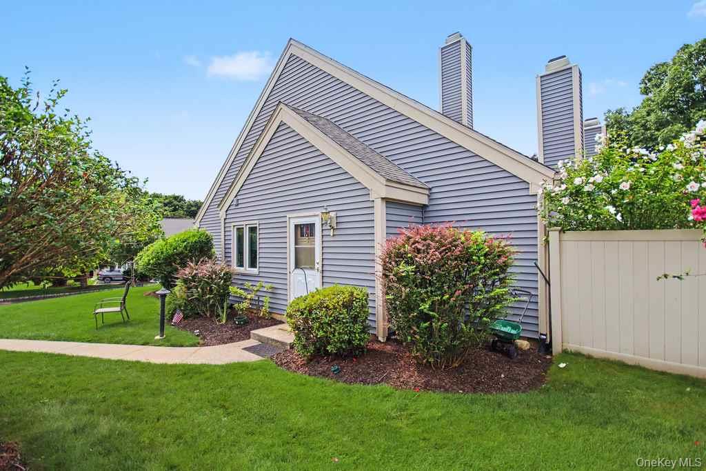 137 Fields Lane Property Photo 25