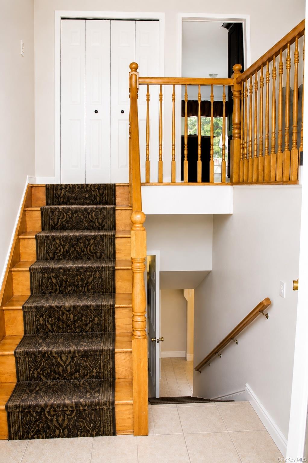 8 Rockridge Drive Property Photo 4