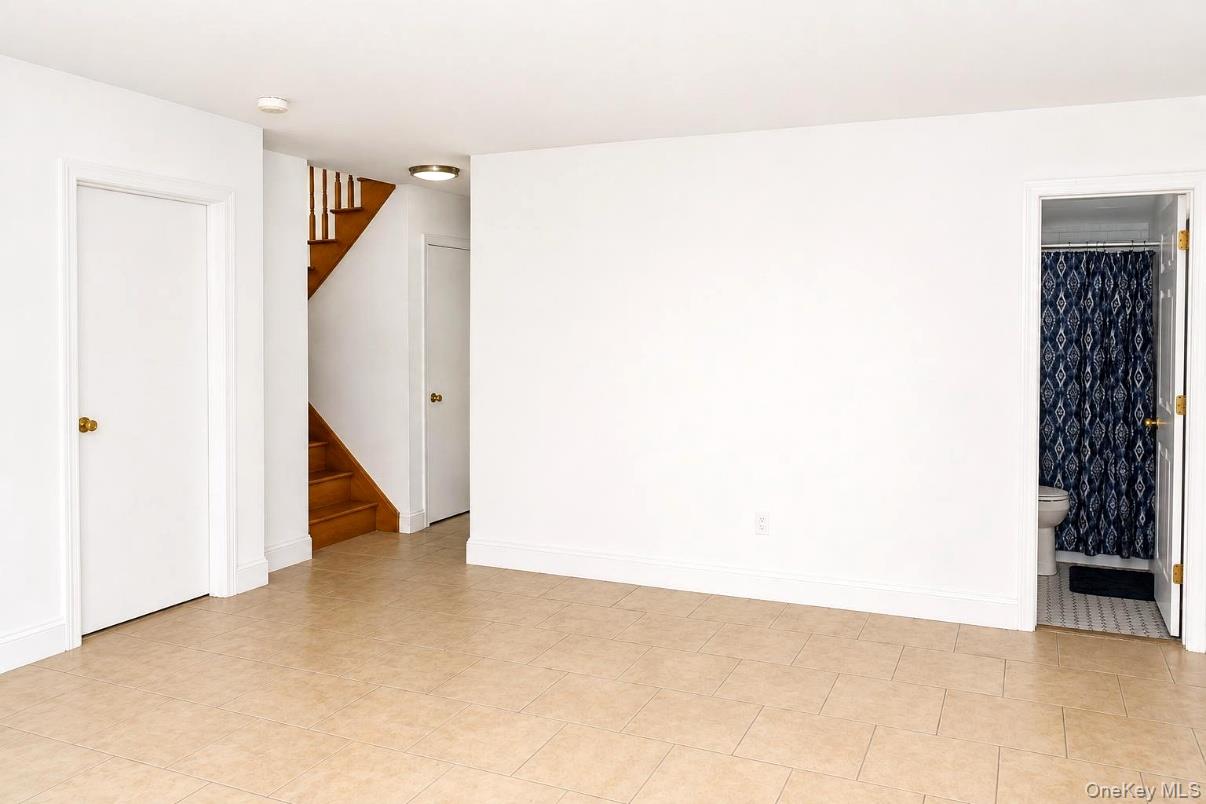 8 Rockridge Drive Property Photo 16