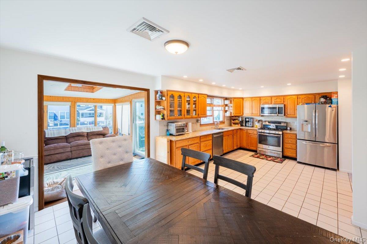 2695 Ocean Avenue Property Photo 18