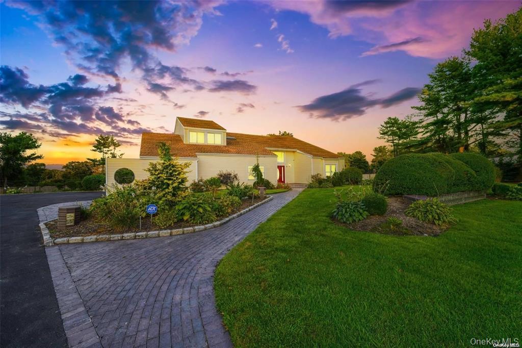 4 Jester Court Property Photo 1