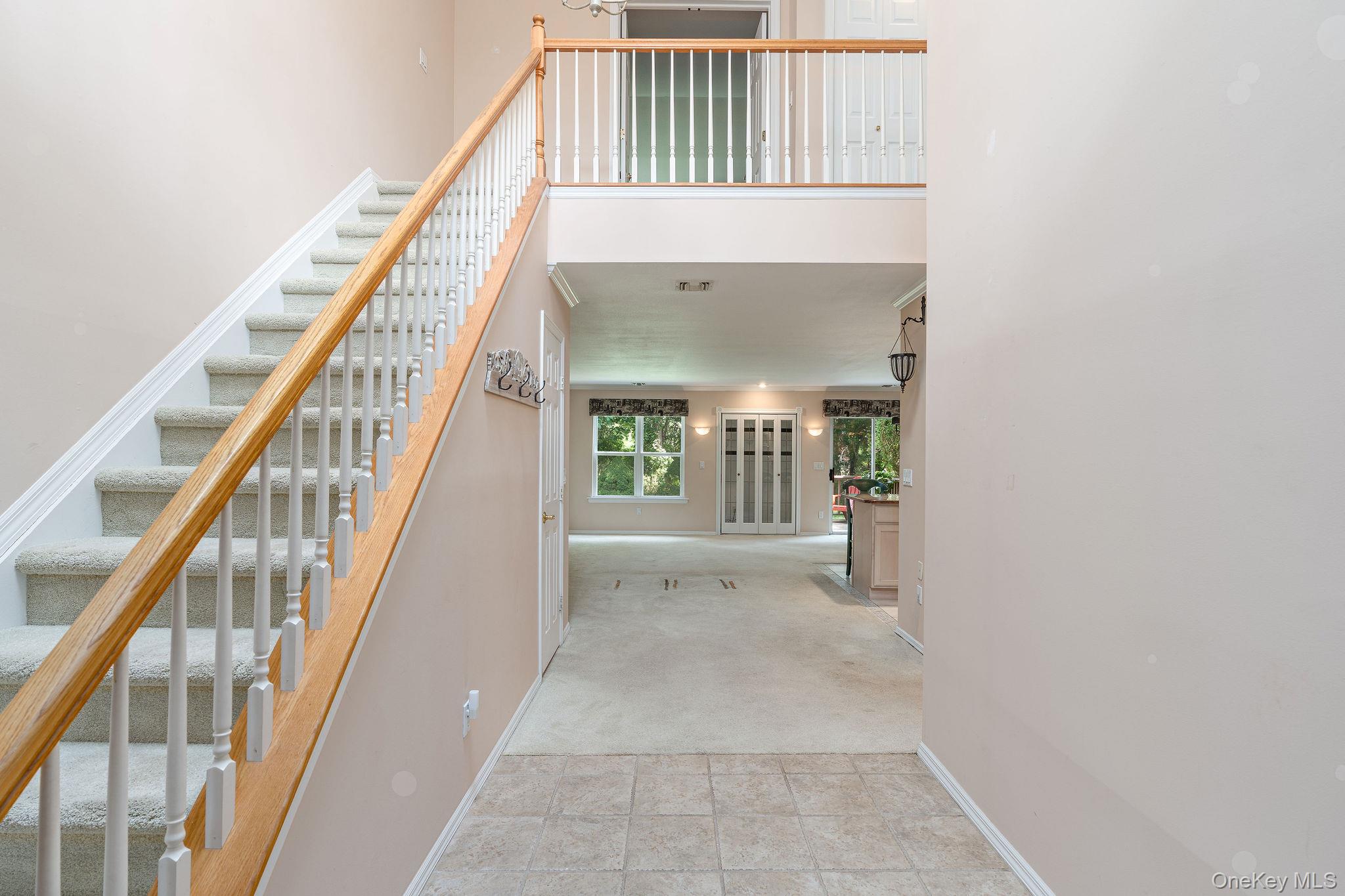 406 Willow Pond Drive Property Photo 3