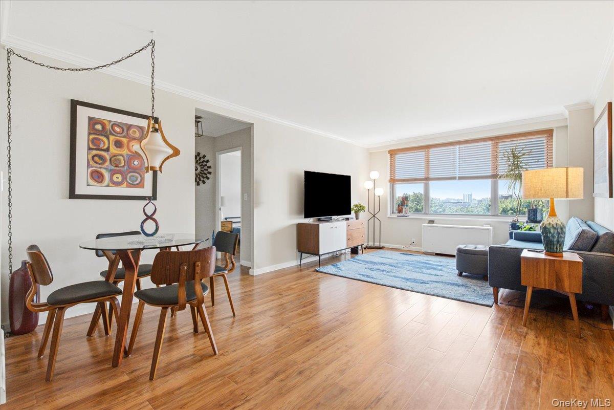 7025 Yellowstone Boulevard 8Q Property Photo 1