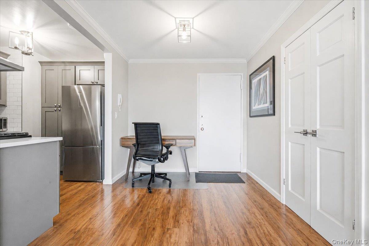 7025 Yellowstone Boulevard 8q Property Photo 5