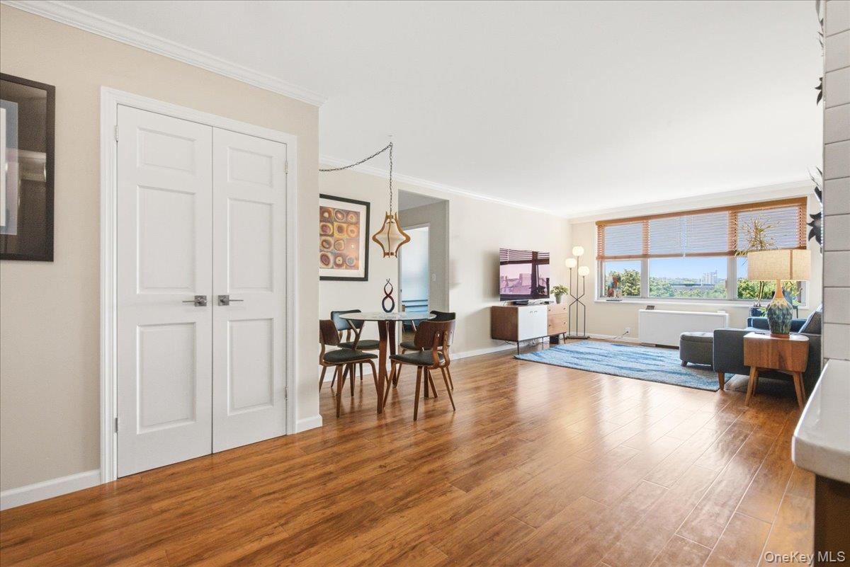 7025 Yellowstone Boulevard 8q Property Photo 8