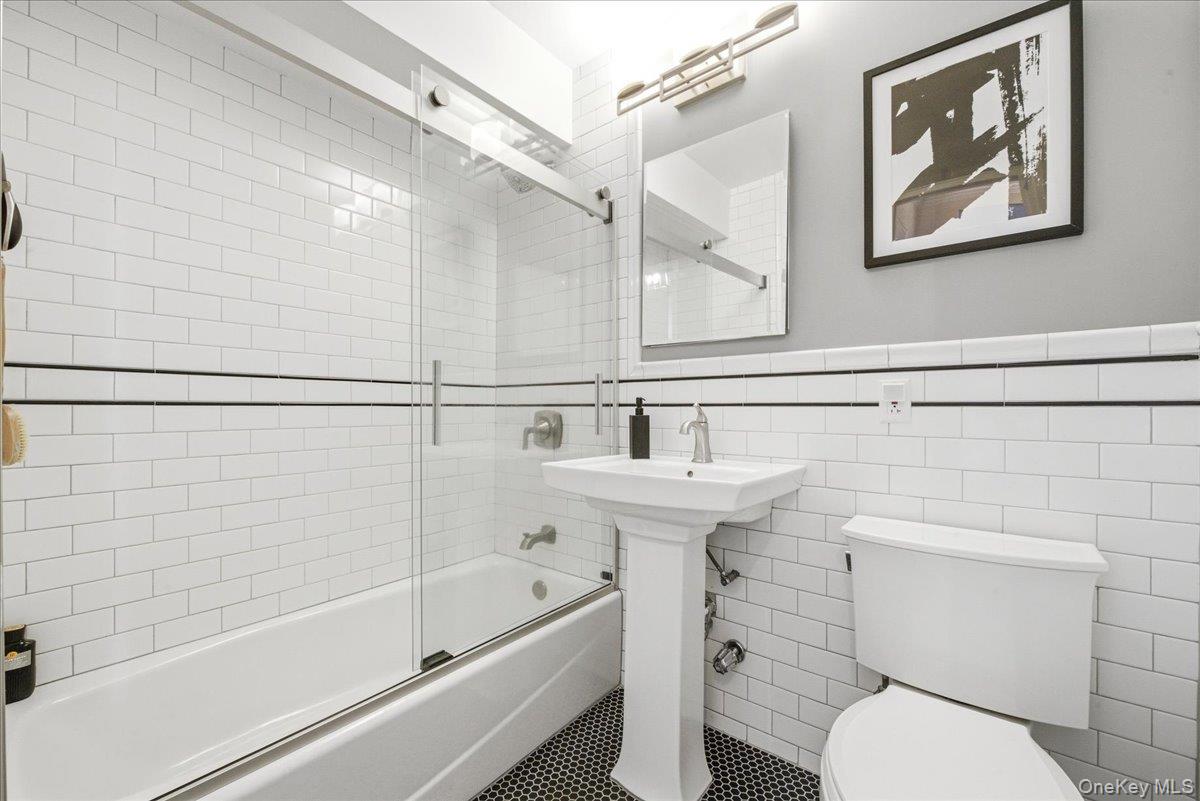 7025 Yellowstone Boulevard 8q Property Photo 14