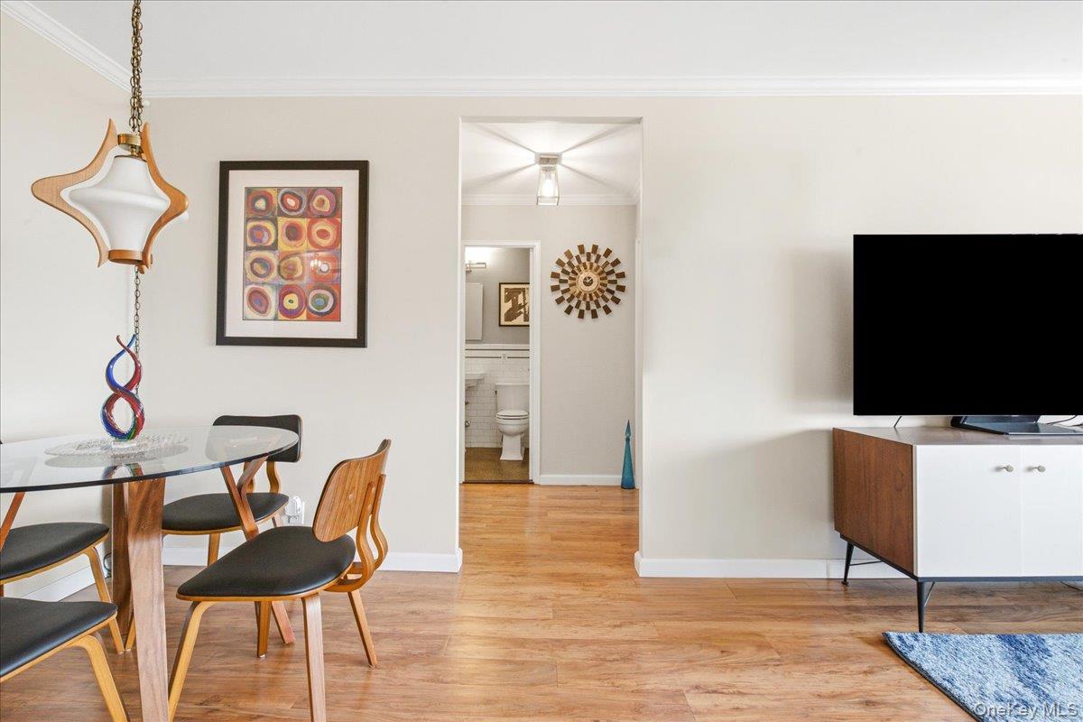 7025 Yellowstone Boulevard 8q Property Photo 18