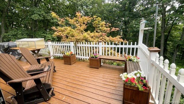 231 Traverse Road Property Photo 8