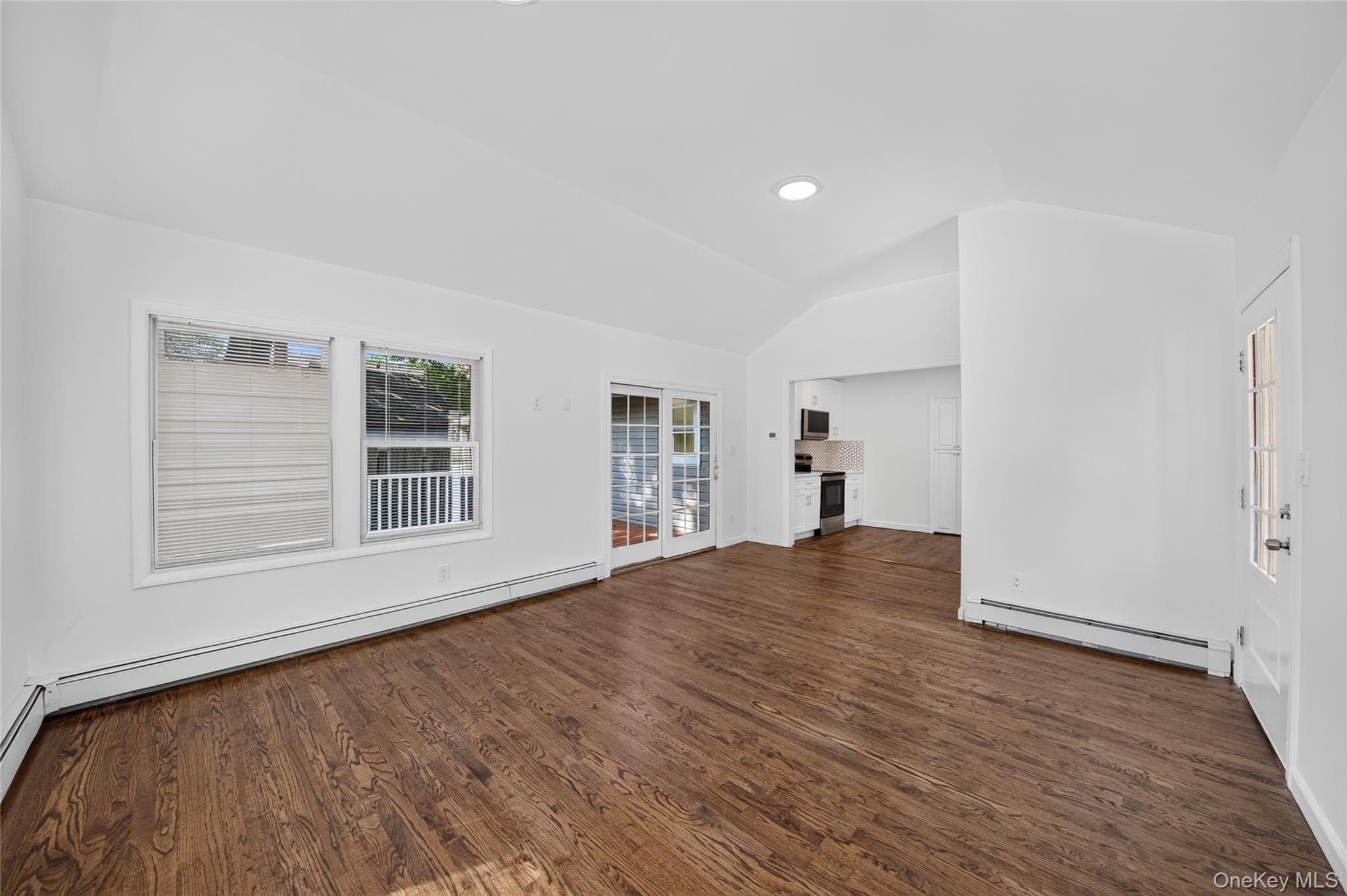 10 Field Place Property Photo 4