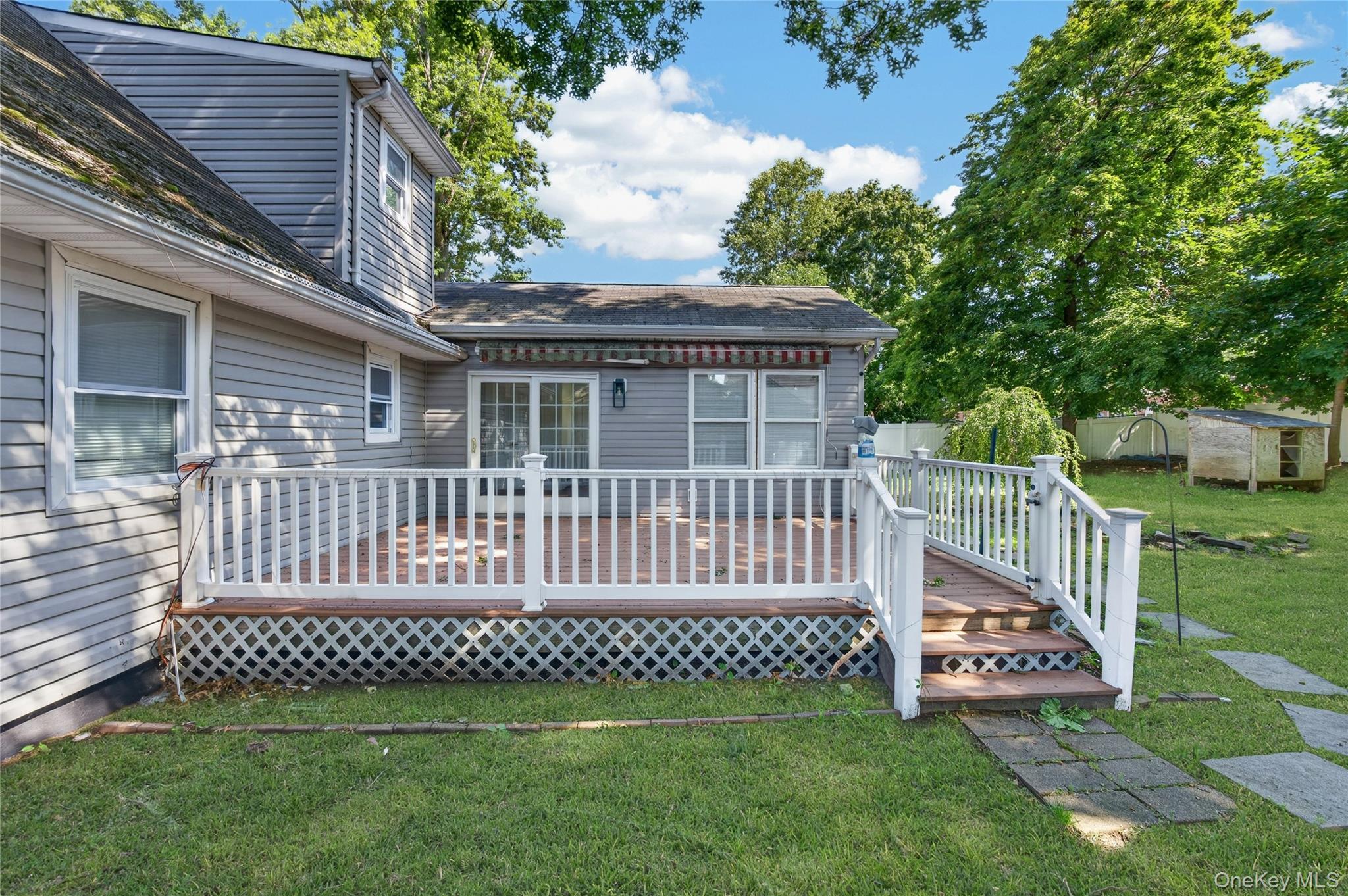 10 Field Place Property Photo 25
