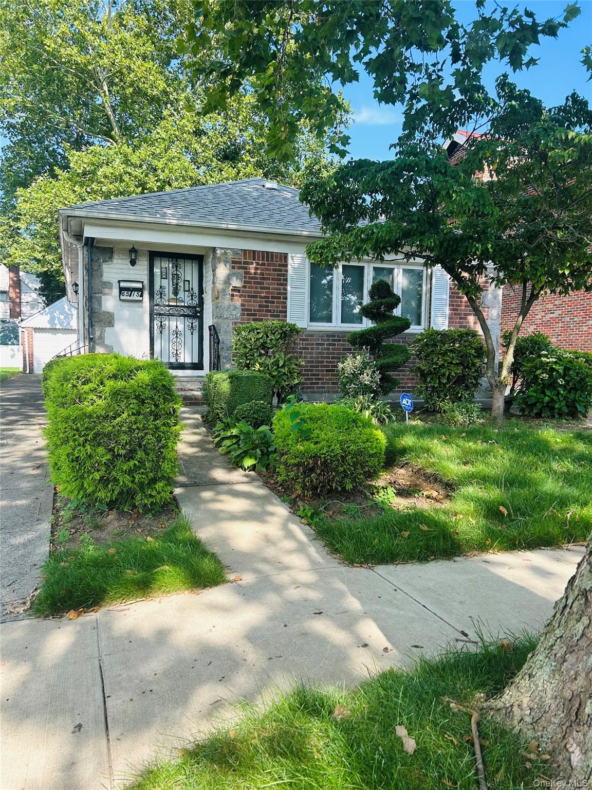 6515 180th Street Property Photo 1