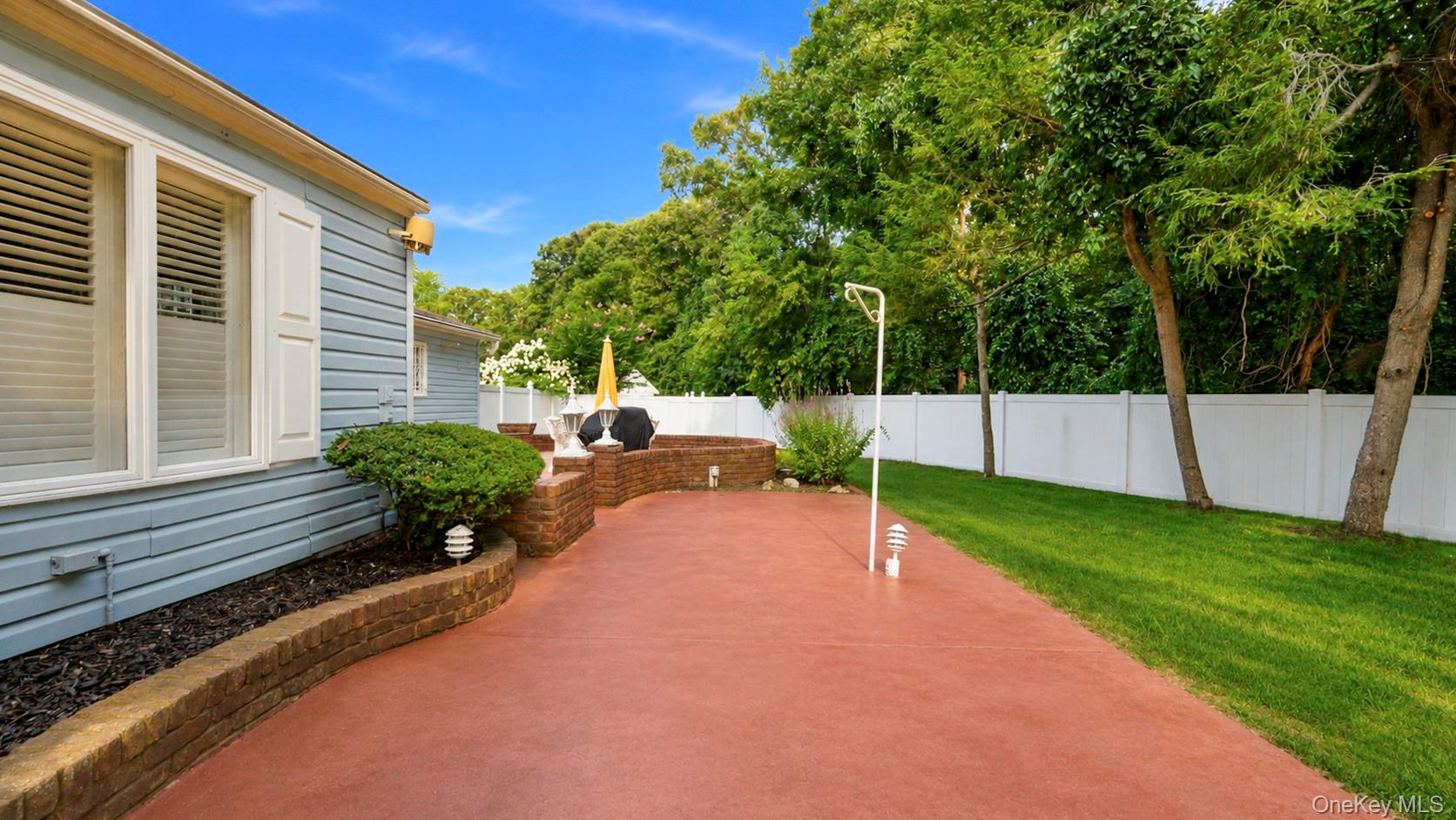 12 Heather Court Property Photo 14