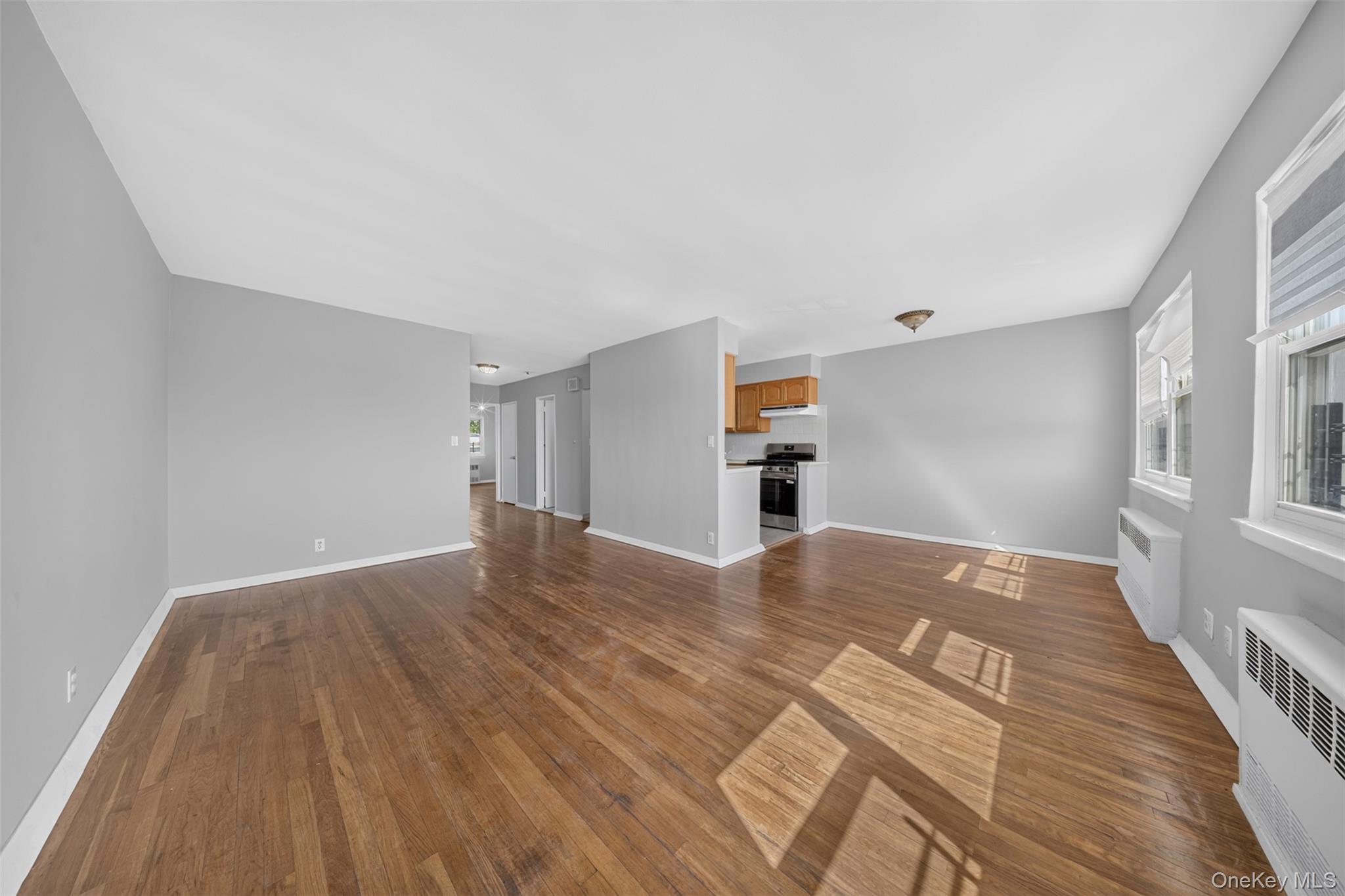 6144 164th Street Property Photo 2