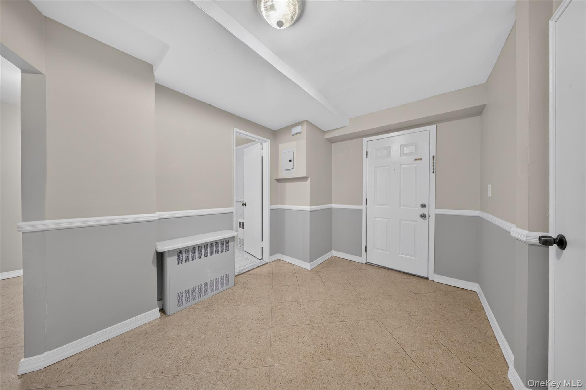 6144 164th Street Property Photo 8