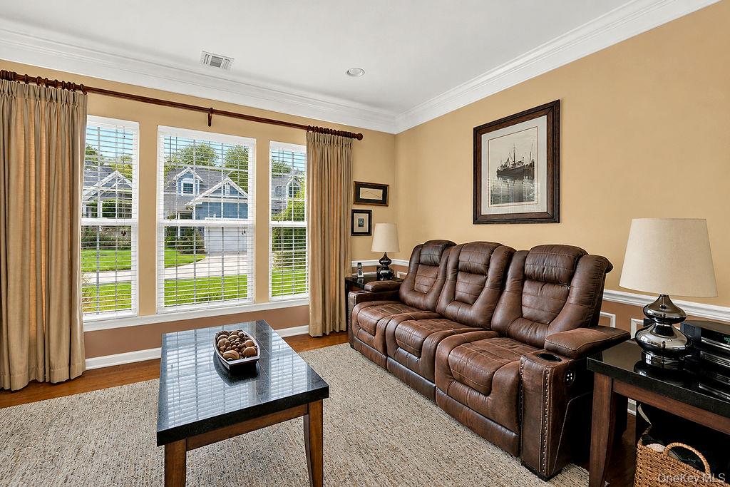 79 Samantha Circle Property Photo 6