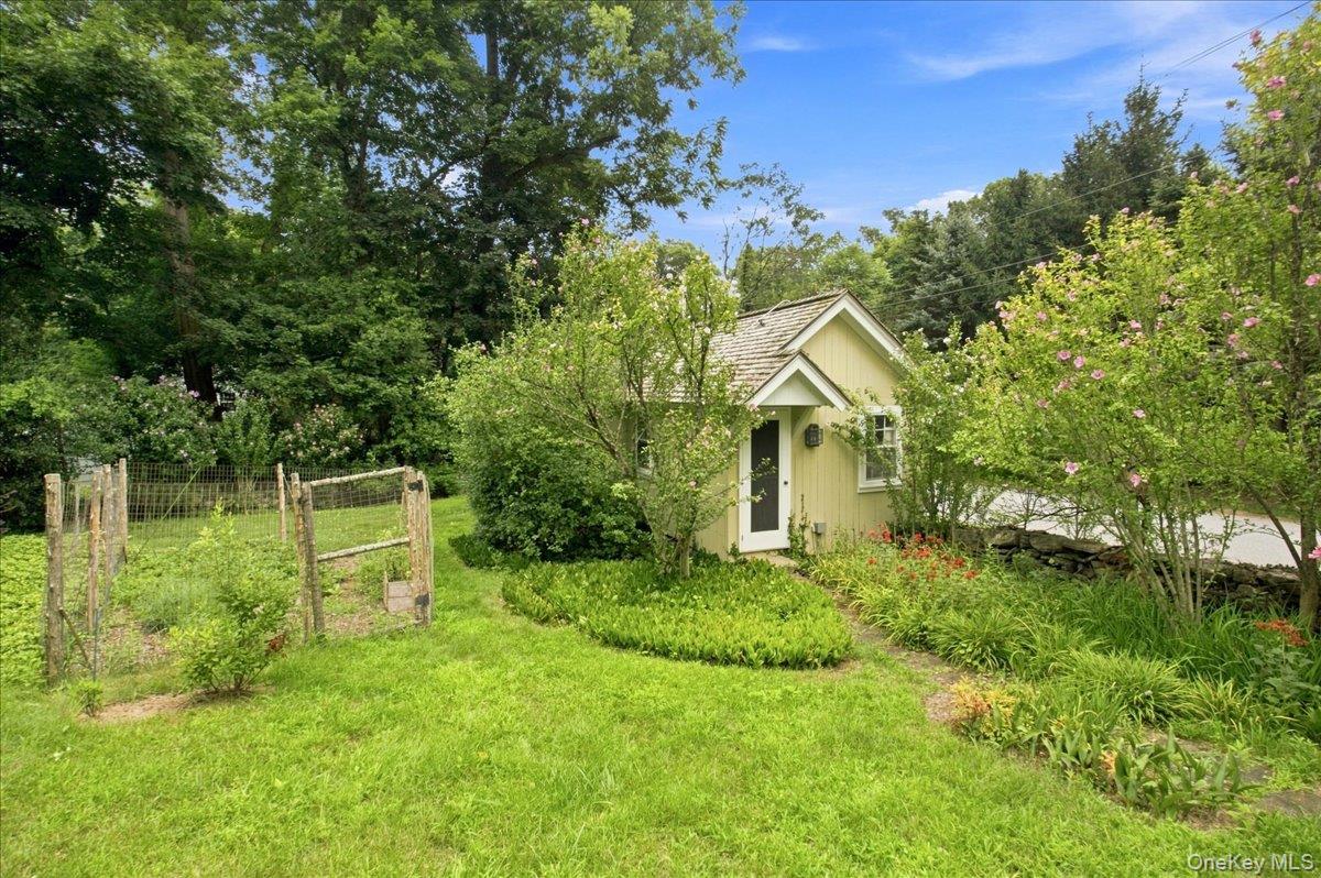 100 Whitlockville Road Property Photo 6