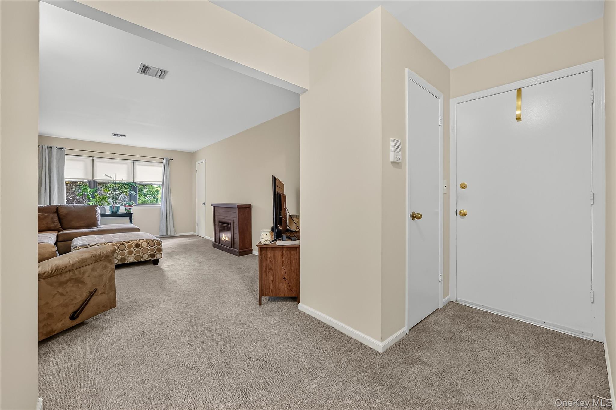 38 Milford Lane 5d Property Photo 3
