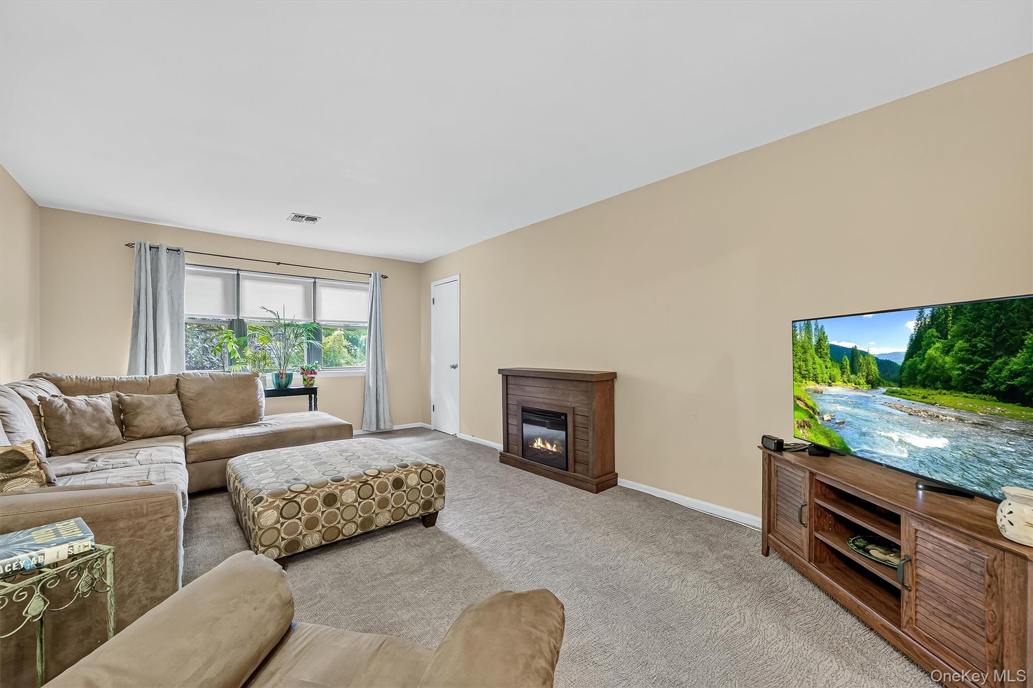 38 Milford Lane 5d Property Photo 4