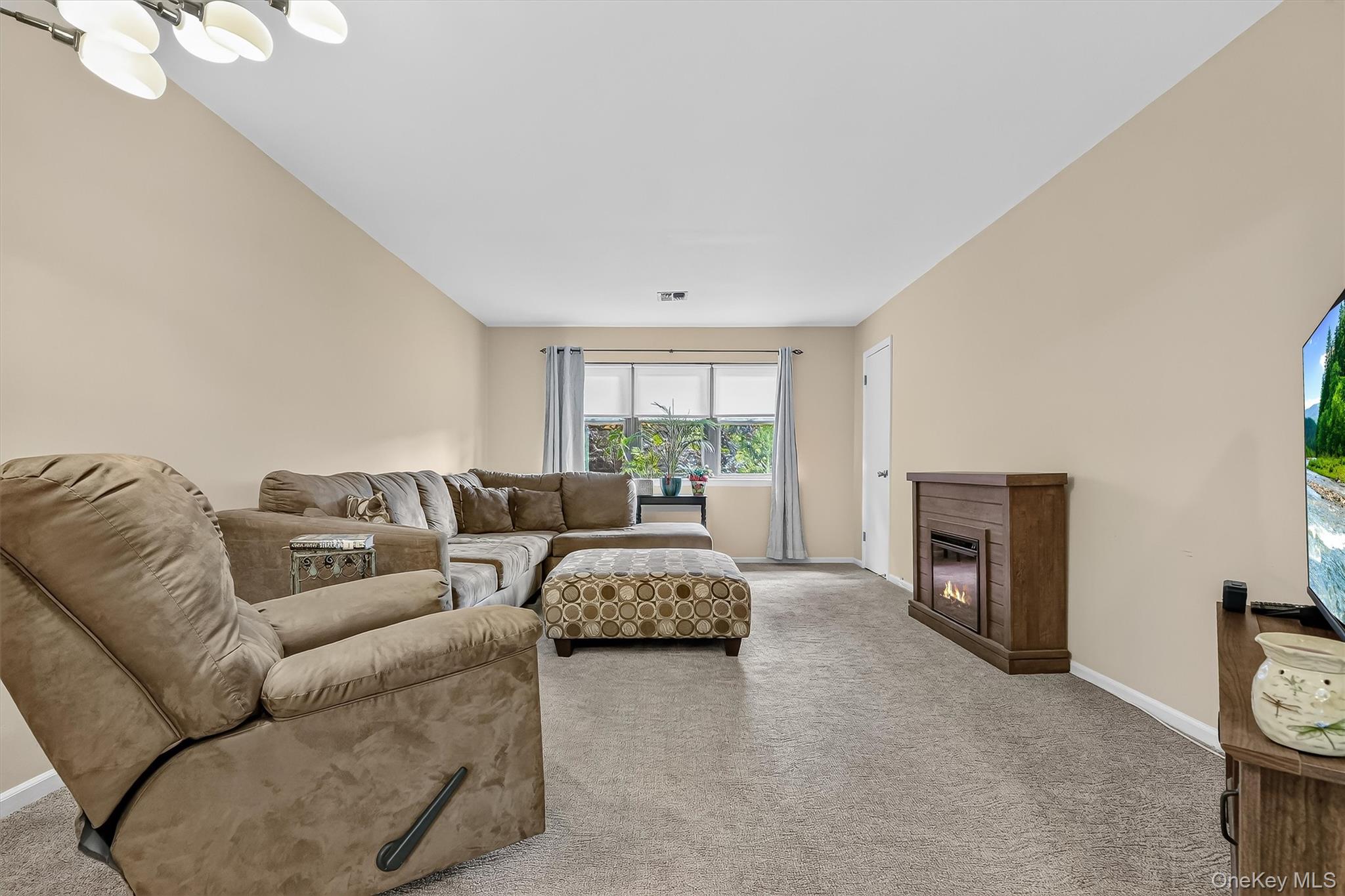 38 Milford Lane 5d Property Photo 6