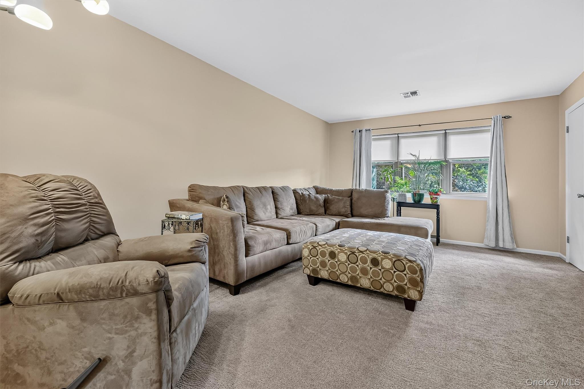 38 Milford Lane 5d Property Photo 7